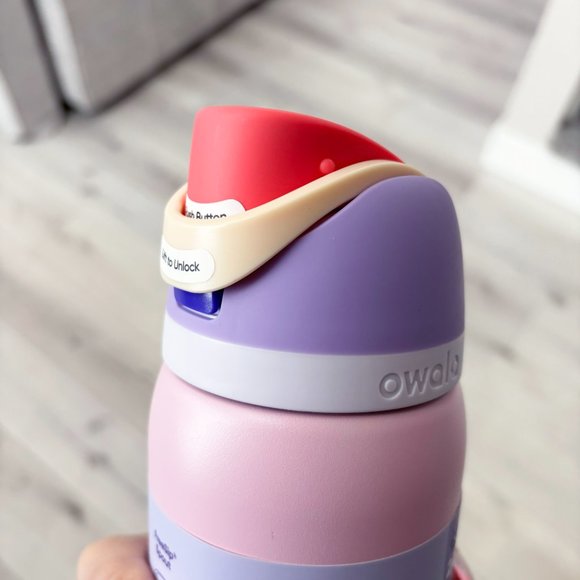 Blossom Bunny Owala - 32 oz Freesip - Picture 5 of 7